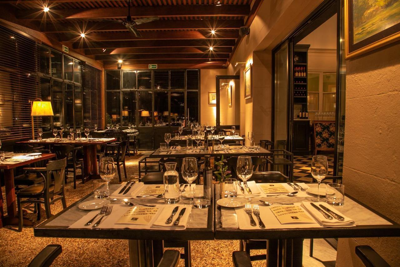 Las Liebres Restaurant & Hotel Colonia del Sacramento Exterior photo